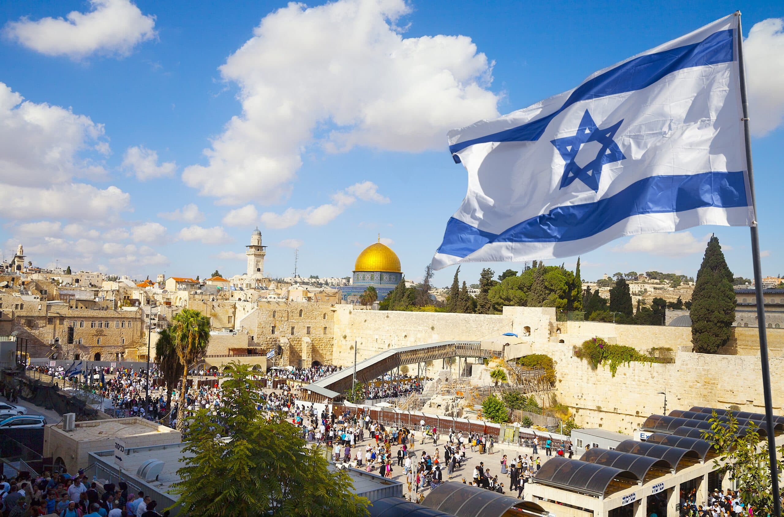 Israel | Minimum salary and government fees increased